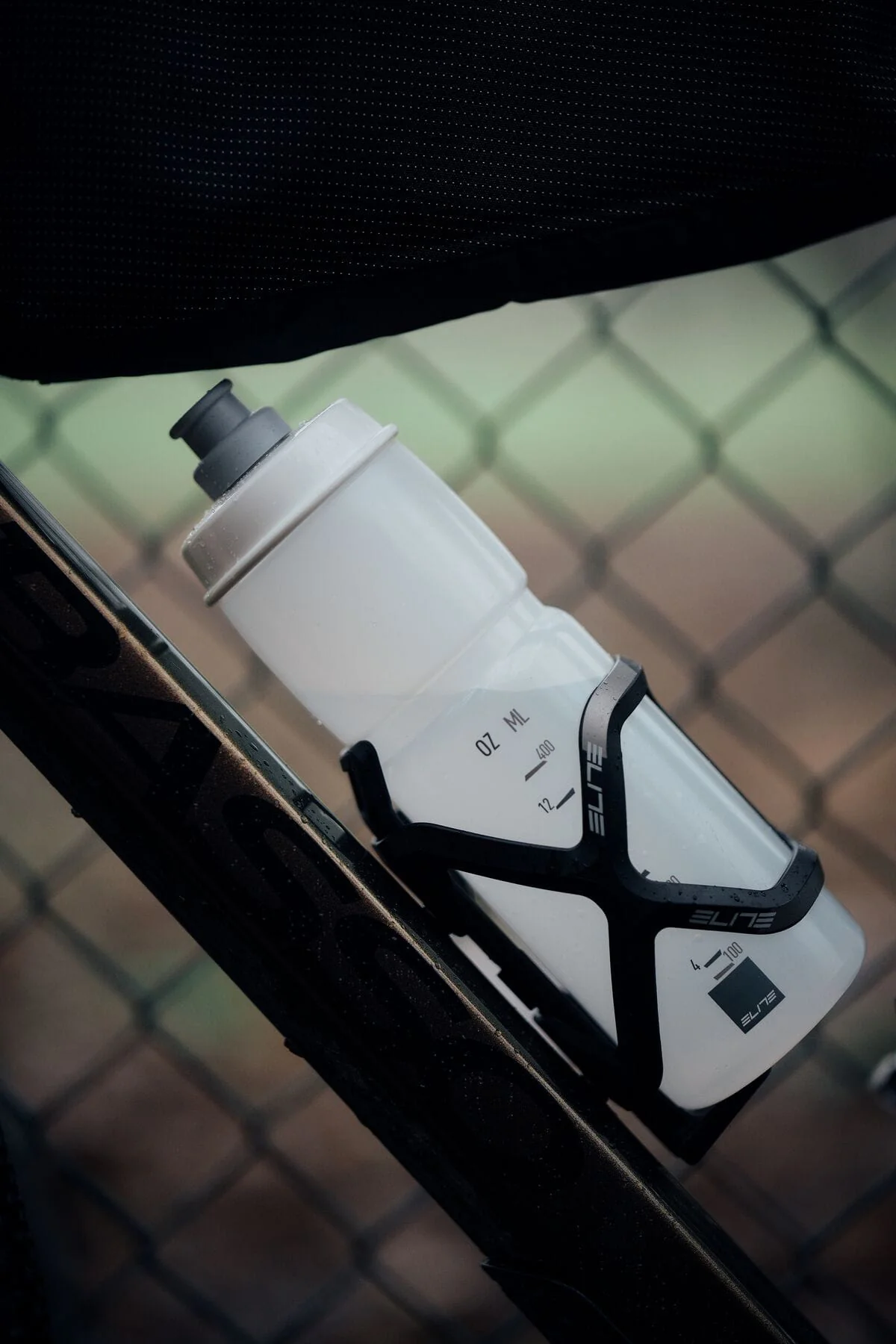 Elite Ambo Multi-Entry Cycling Bottle Cage - Black - Image 4