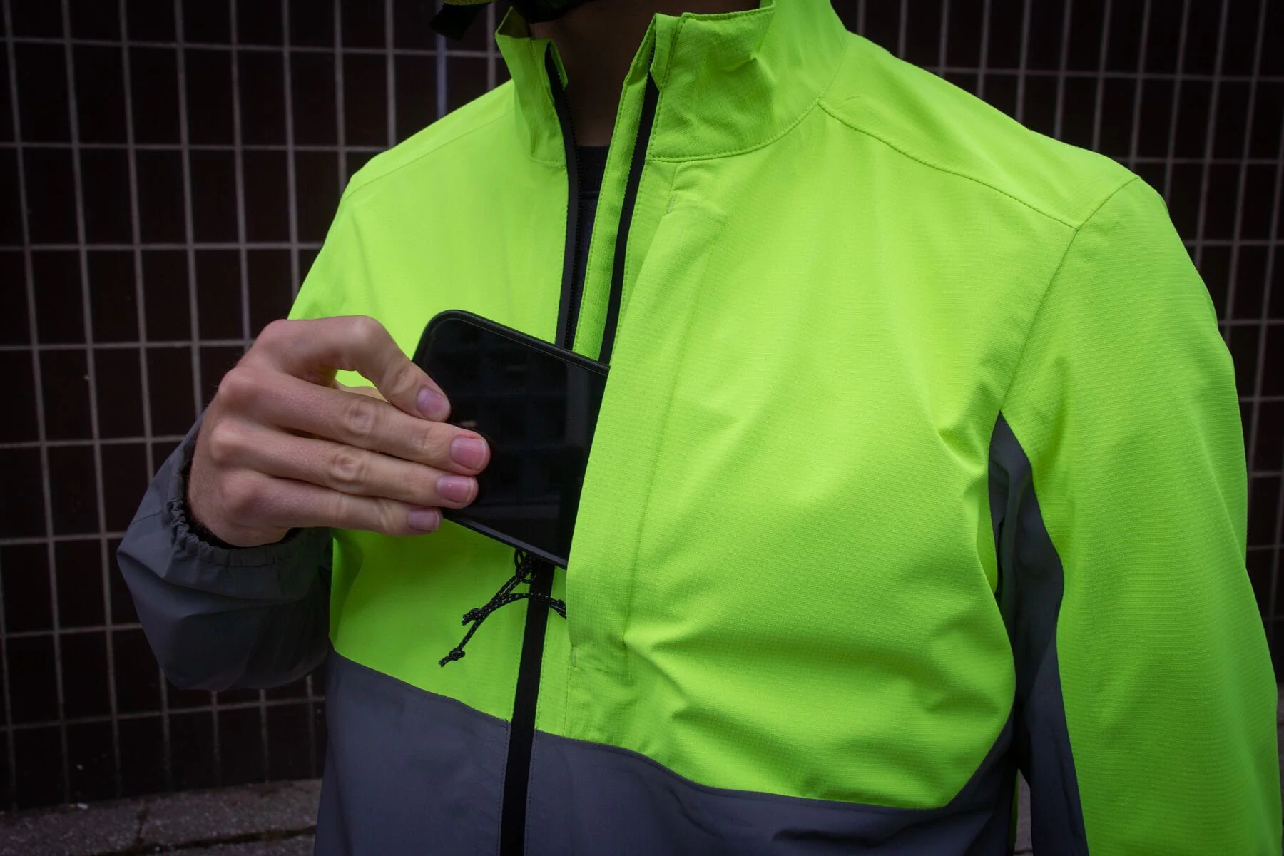 Madison Stellar Ultra Reflective Waterproof Mens Cycling Jacket - Yellow - Image 5