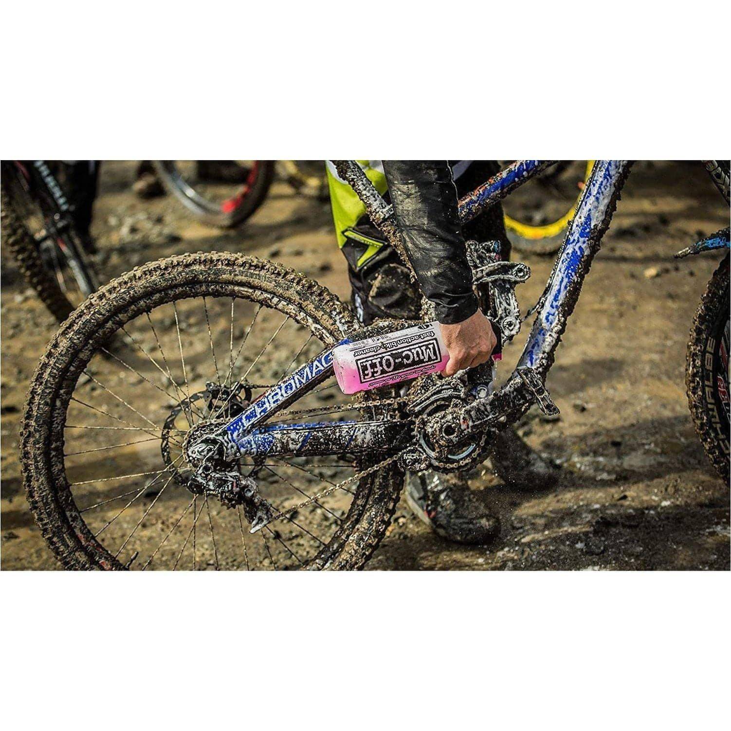 Muc-Off Nano Tech Bike Cleaner 1 Litre - Pink - Image 6