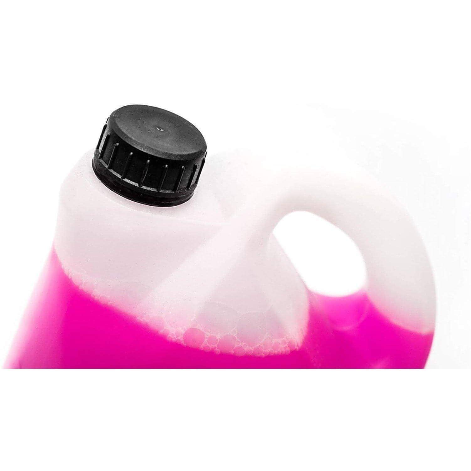 Muc-Off Nano Tech Bike Cleaner Concentrate 5L - Image 2
