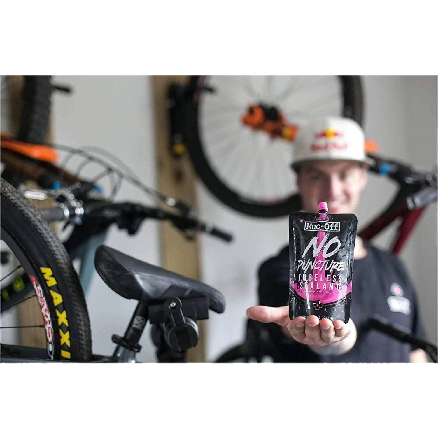 Muc-Off No Puncture Hassle Tubeless Tyre Sealant 140ml - Image 2