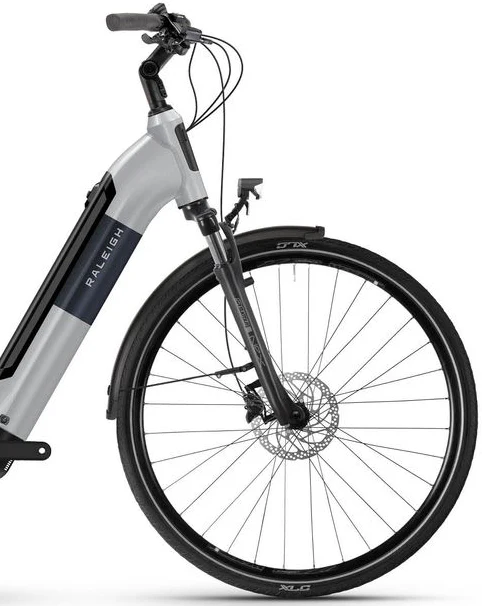 Raleigh Motus Hub Gear Low Step Electric Hybrid Bike 2026 - Sparkling White Gloss - Image 3