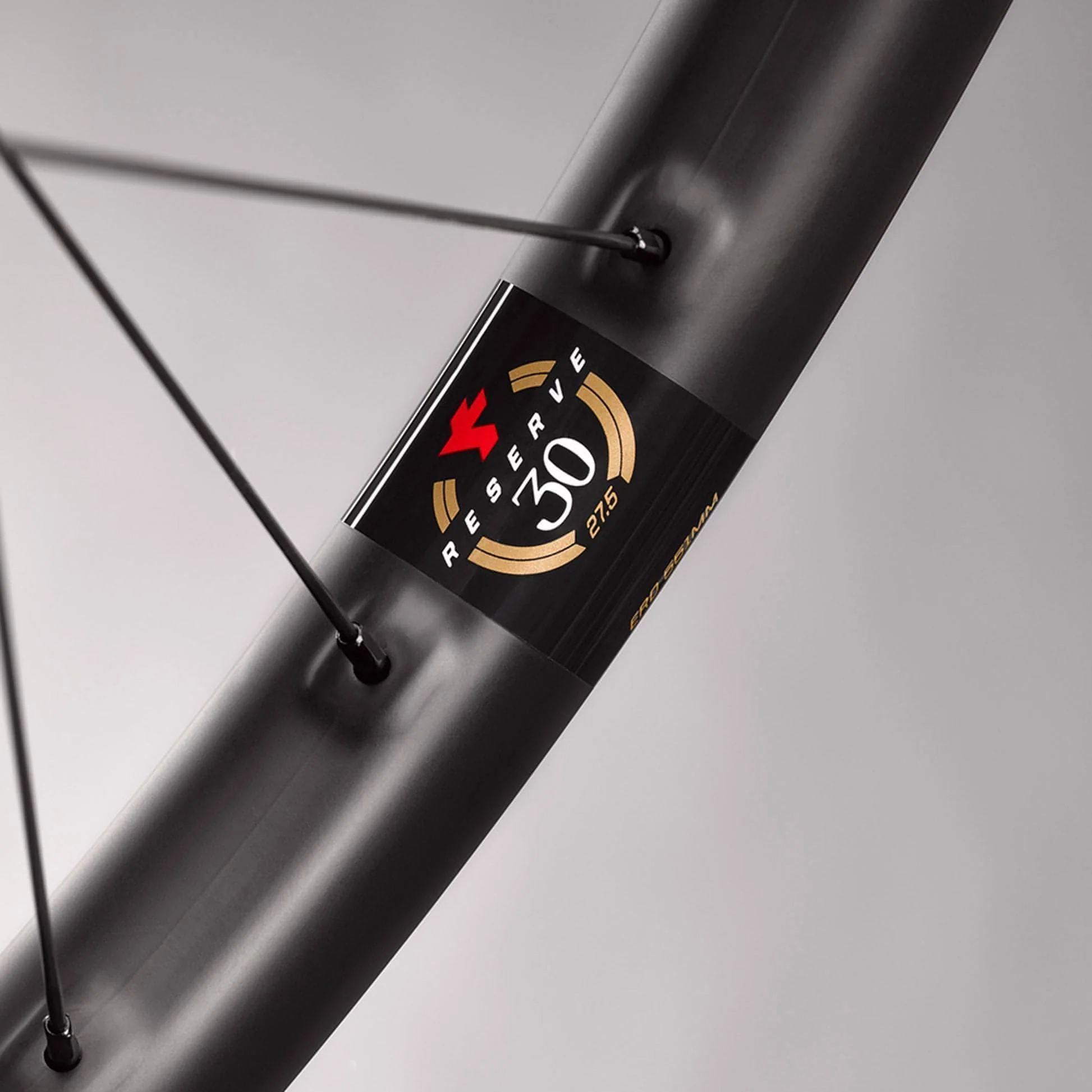 Reserve 30 Carbon V2 Mountain Bike Wheelset DT Swiss 350 - Image 2