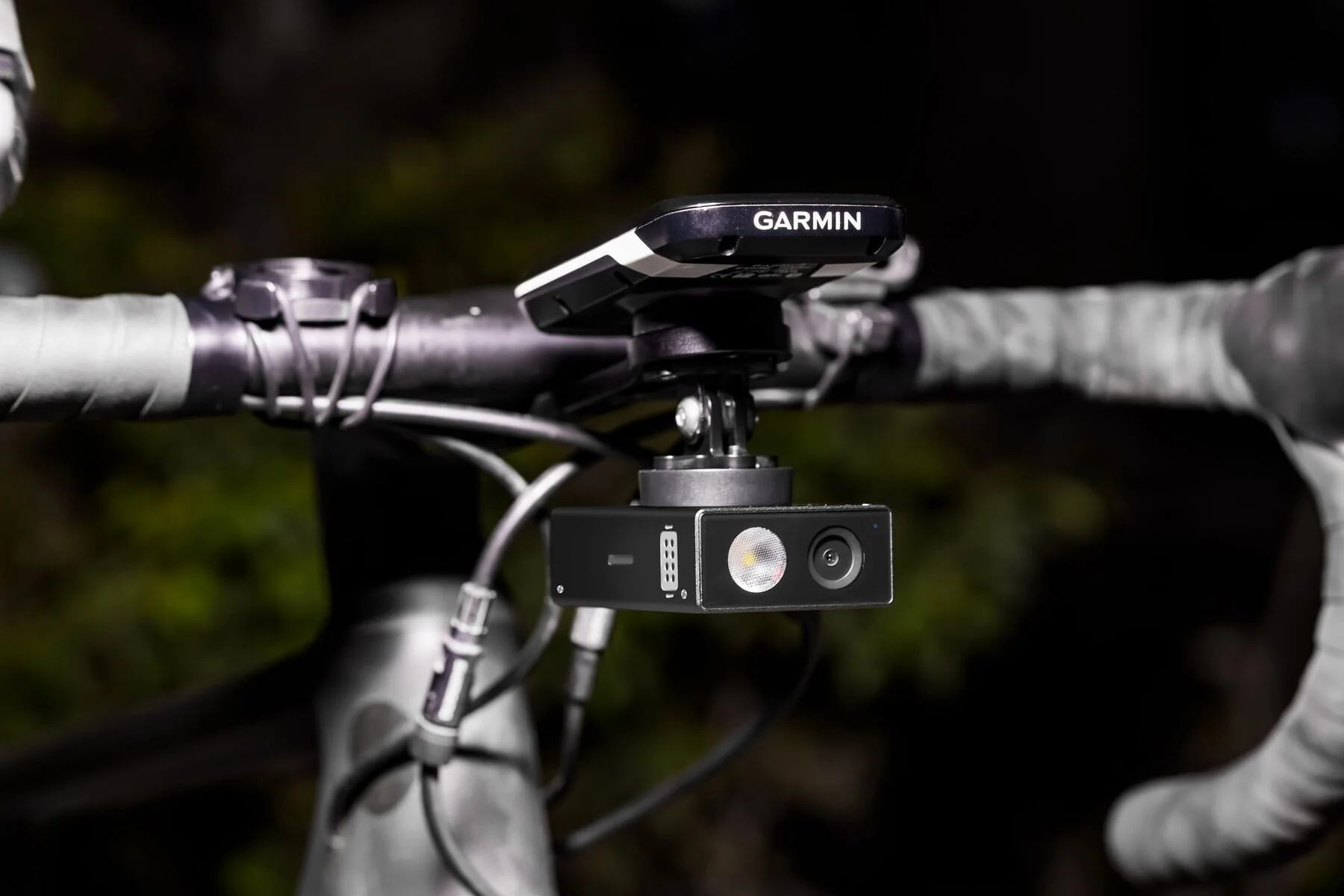 TOOO Cycling Front Camera Bike Light Combo - Black - Image 5